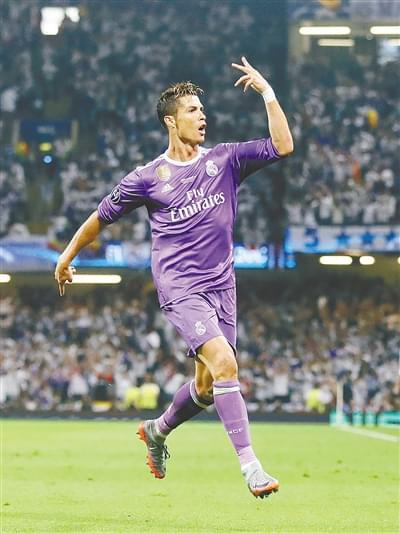 受到严峻考 受到严峻考